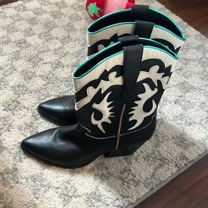 Dolce vita cowboy boots